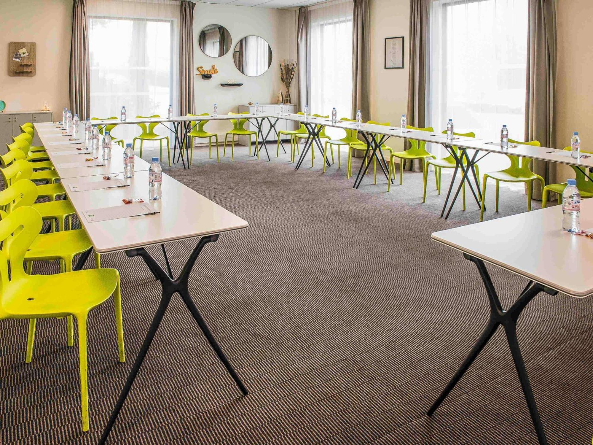 Ibis Styles Toulouse Cite Espace Esterno foto